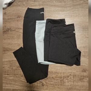 Bundle of leggings